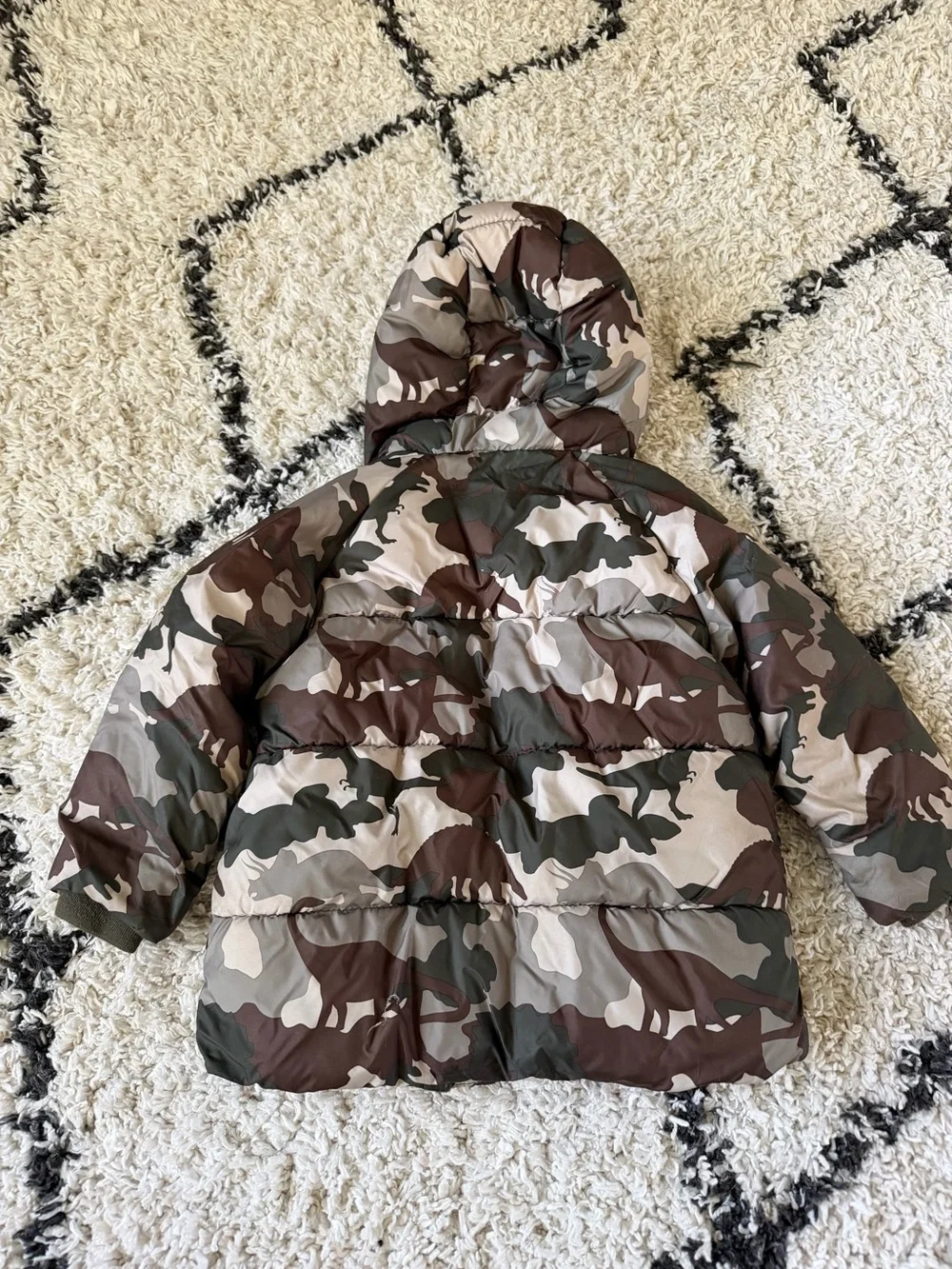 Zara Kids Camo Puffer Jacket in Brown & Green 3-4Y